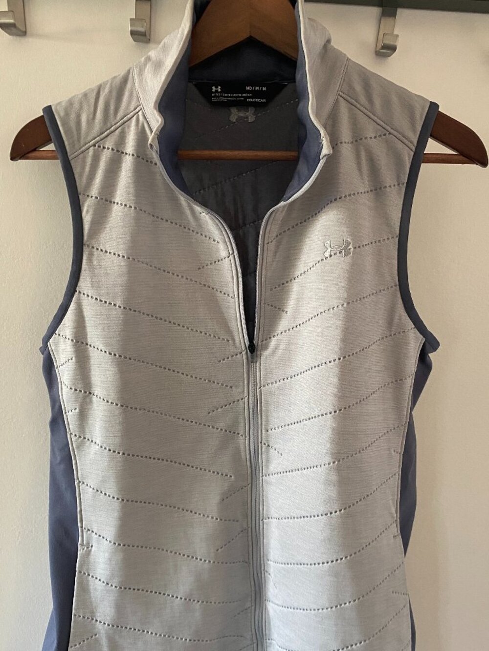 Under Armour Women's ColdGear Reactor Vest, Medium, Light Grey/Slate Blue